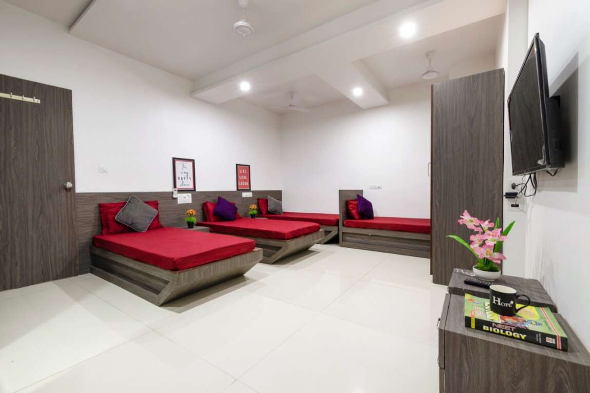 boys pg in ahmedabad