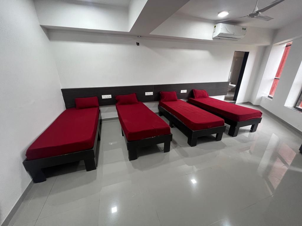 Pg in Gandhinagar