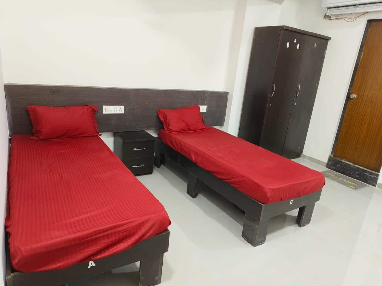 pg in sargasan gandhinagar